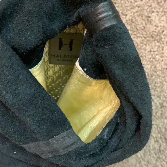 Shoes - Picture 6 of 6